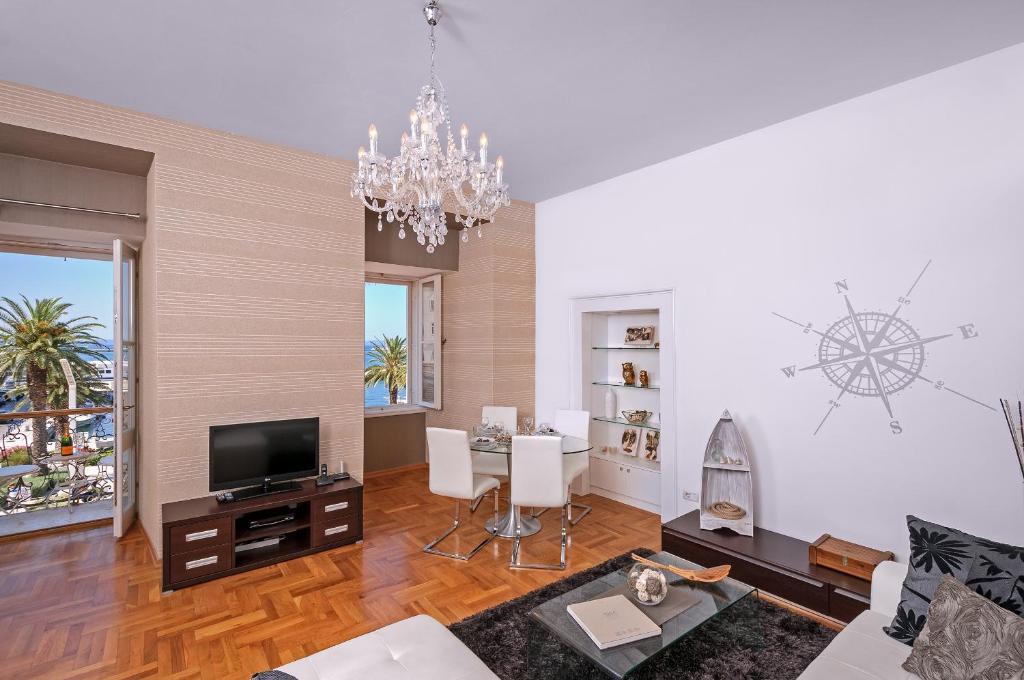 Riva Apartments Split Room photo